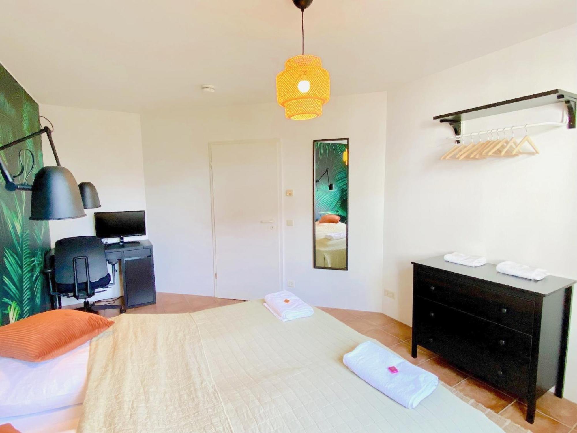 Snug Stays 1 I 3-Zimmer Design Apartment Am See Mit Garten I Home Office I Highspeed Wifi Weßling Εξωτερικό φωτογραφία